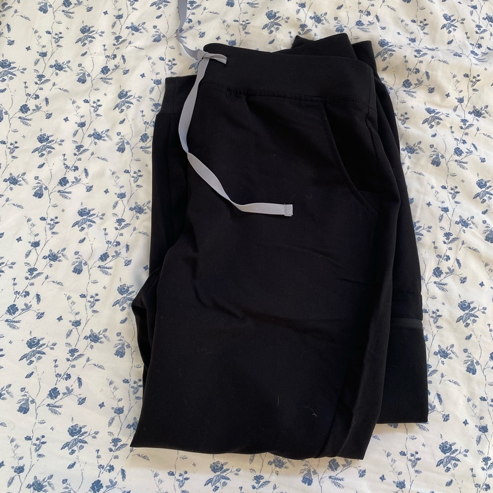 Figs scrubs pants